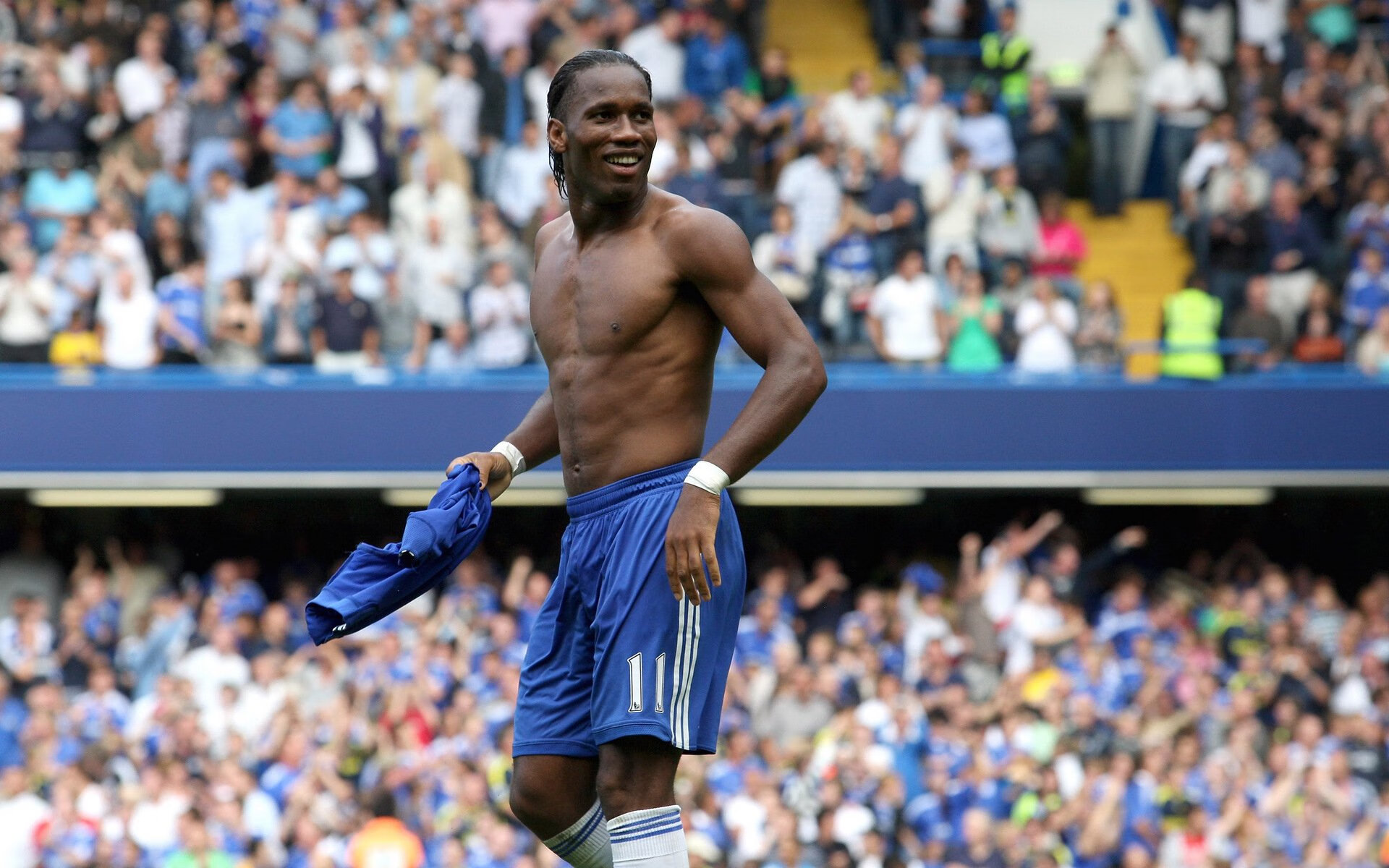 欧冠半决赛次回合：巴黎主场逆转2比1曼城 总比分2比2后点球险胜