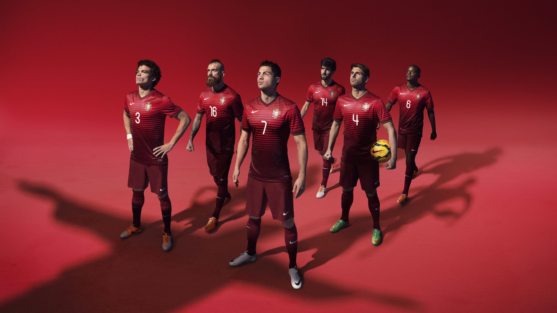 足球比赛中的战术大师,足球战术种类